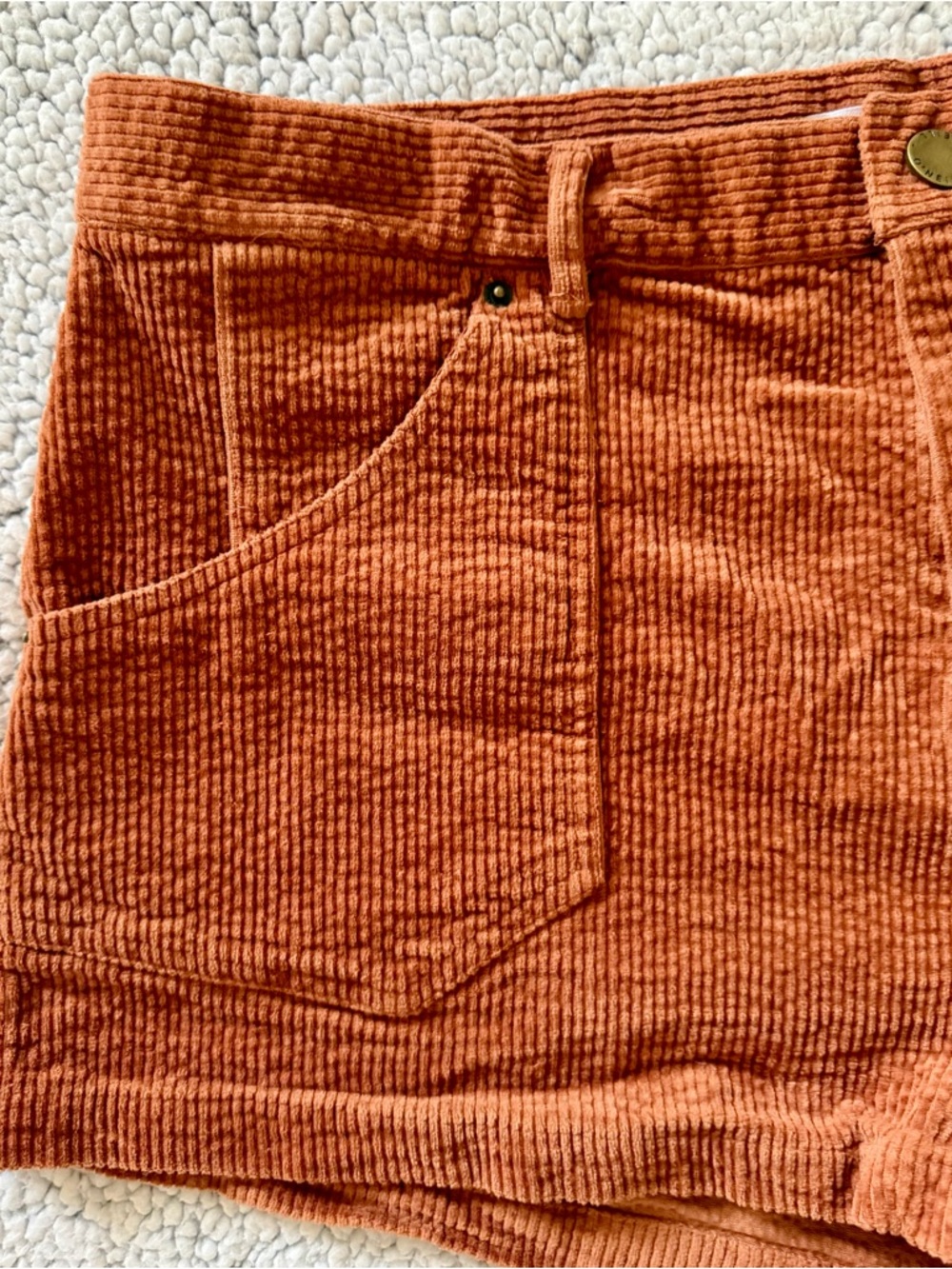 Oneill - Corduroy High-Waist Women's Shorts in Rust Orange - Picture 2 of 5
